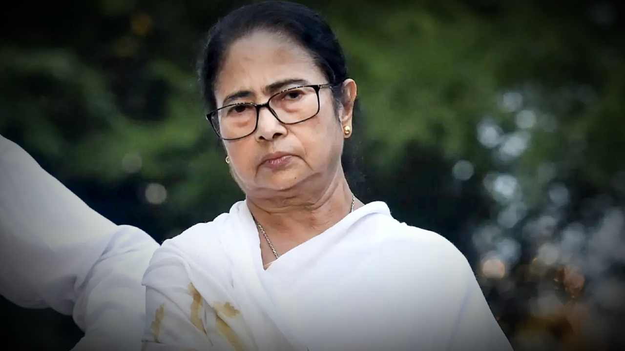Mamata Banerjee: অভিযোগ সাম্প্রদায়িক উস্কানির! FIR দায়ের হল মমতা বন্দ্যোপাধ্যায়ের বিরুদ্ধে