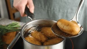 Cooking Tips avoid these 5 mistakes when boiling potatoes