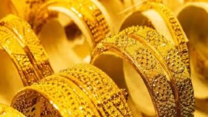 Gold Price rose at the end of the month