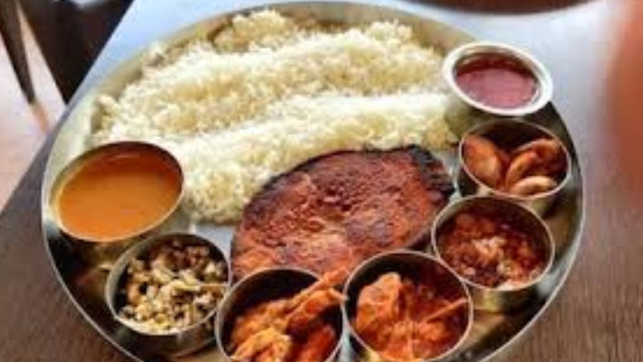 টম্যাটো-চিকেনের দামে ধাক্কা, এবার আমিষভোজীদের পকেটে বাড়তি চাপ