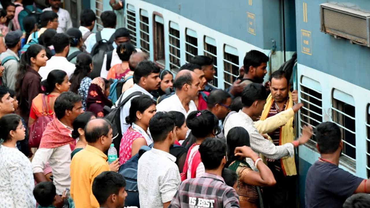 Indian railways giving students discount 