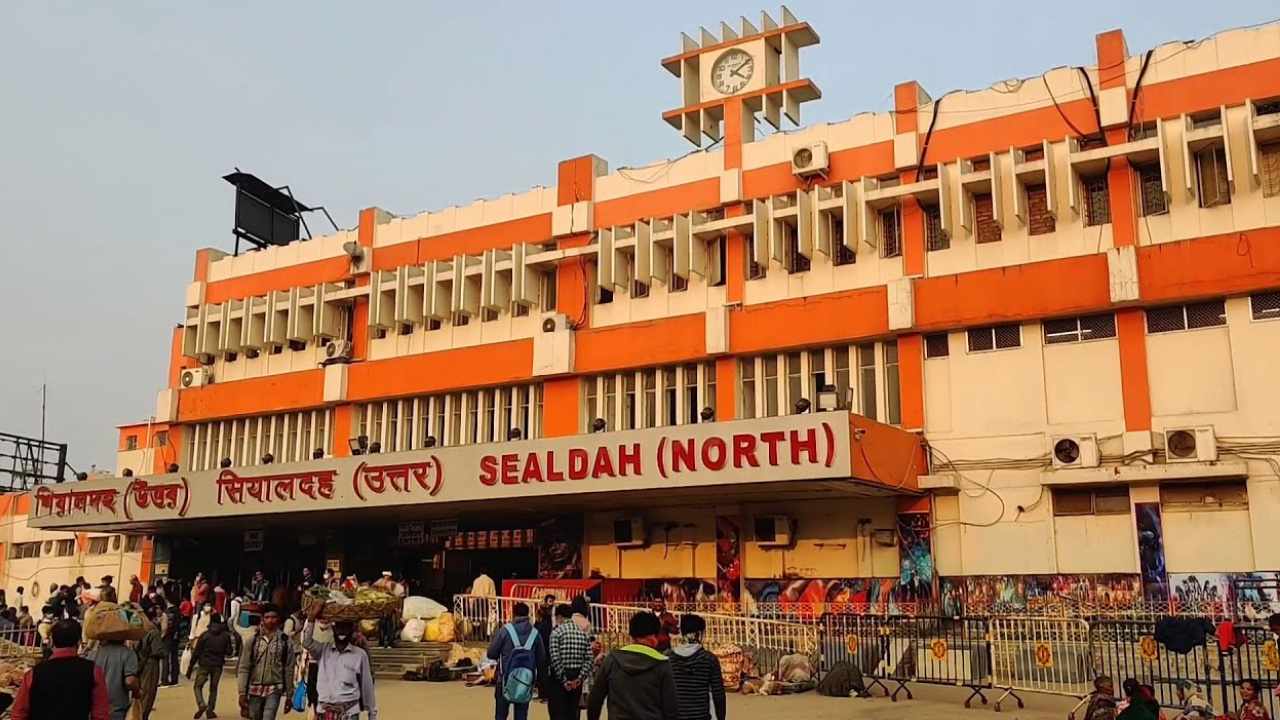 নতুন গেট খুলল শিয়ালদহ স্টেশনে, কোন দিকের যাত্রীরা কোন প্রবেশপথ ব্যবহার করবেন?