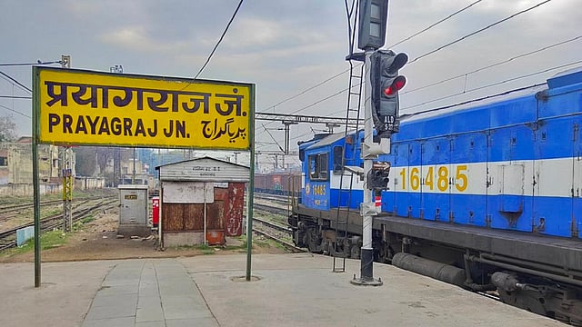 Meaning of junction cantt terminal in Indian Railways