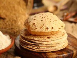 Don't make these mistakes while serving roti Vastu Tips.