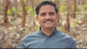 Success Story of Vijay Amrita Kulange will amaze you.