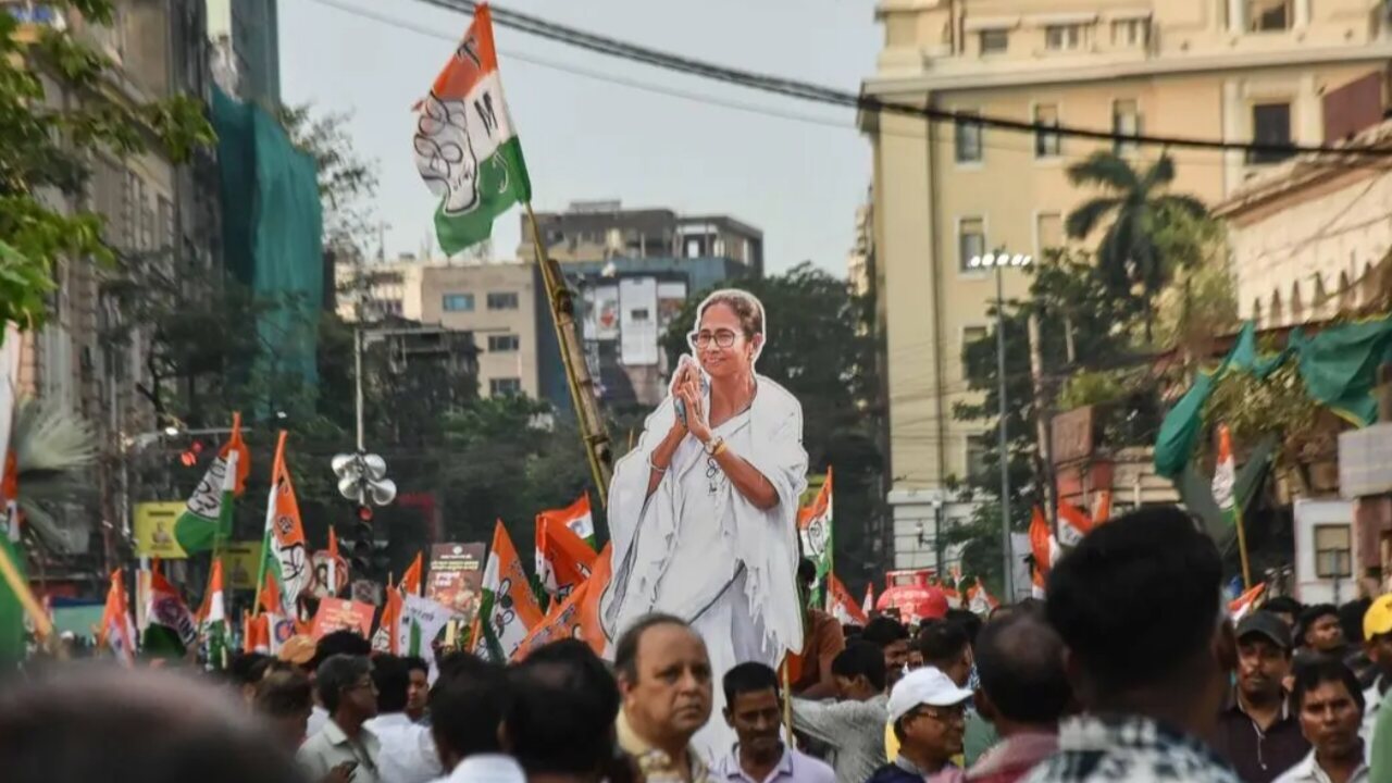 Several MLAs are returning to Mamata Trinamool Congress from the Ritabrata camp