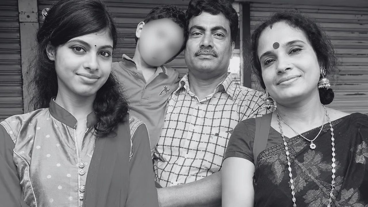 বন্ধ বাড়ি থেকে উদ্ধার একের পর এক মৃতদেহ! বাংলাদেশে হিন্দু পরিবারের ৪ সদস্যের রহস্যমৃত্যু