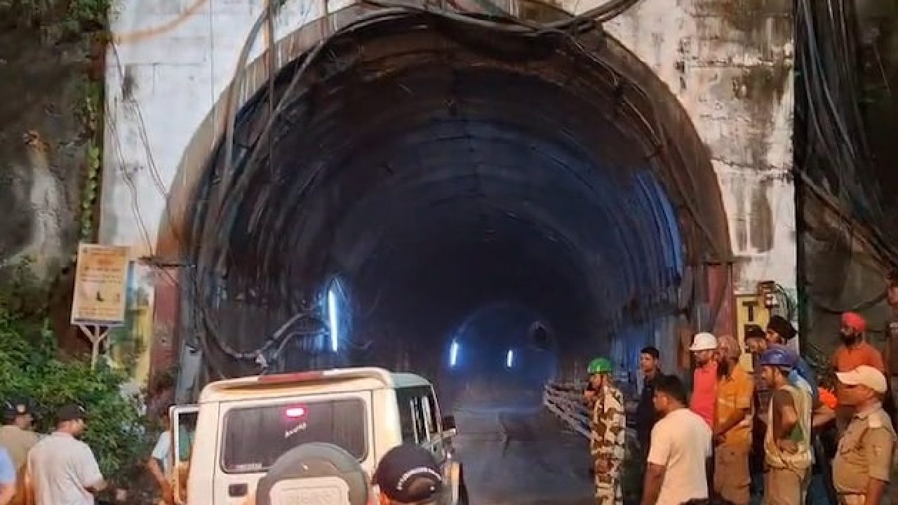 চামোলিতে সুড়ঙ্গের ভিতর বিপর্যয়, ৭ শ্রমিকের মৃত্যু; আটকদের উদ্ধারে NDRF-সেনা