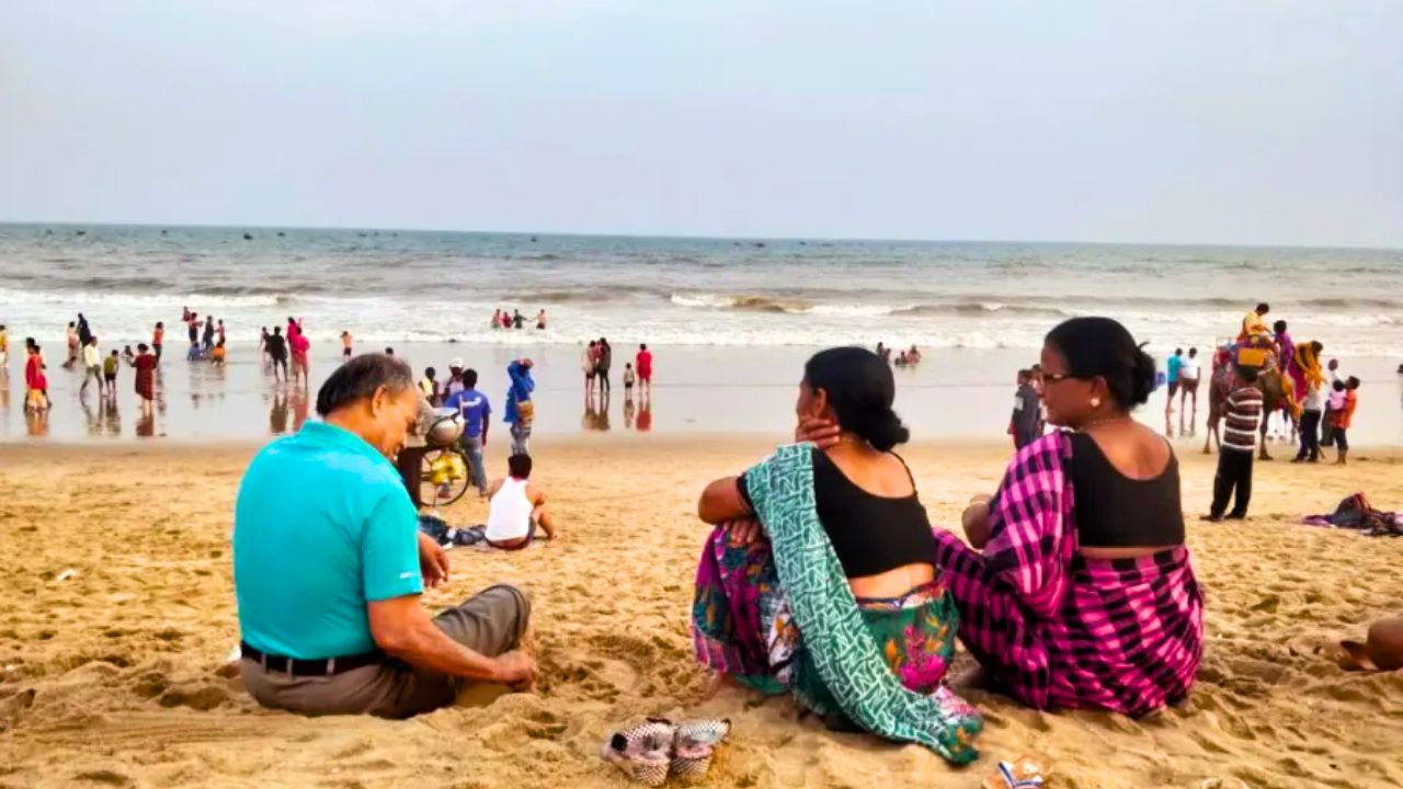 সমুদ্রে আর শাড়ি-সালোয়ার পরে স্নান নয়! দিঘায় আসছে নতুন নিয়ম?
