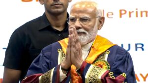 Narendra Modi won the hearts of students at the IIT Delhi convocation ceremony.