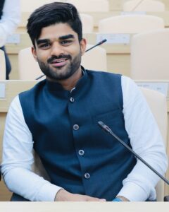 Success Story of Moin Ahamd Mansoori will amaze you.