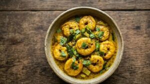 Recipe delicious Mango-Prawn Bhorta with just a few ingredients