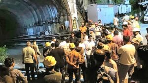 7 workers die in tunnel disaster in Chamoli.
