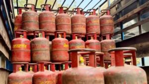 LPG Cylinder possibility of a drop in gas prices what are the rates in Kolkata