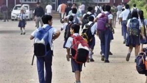 School Holidays five-day break for schools and colleges at the end of august