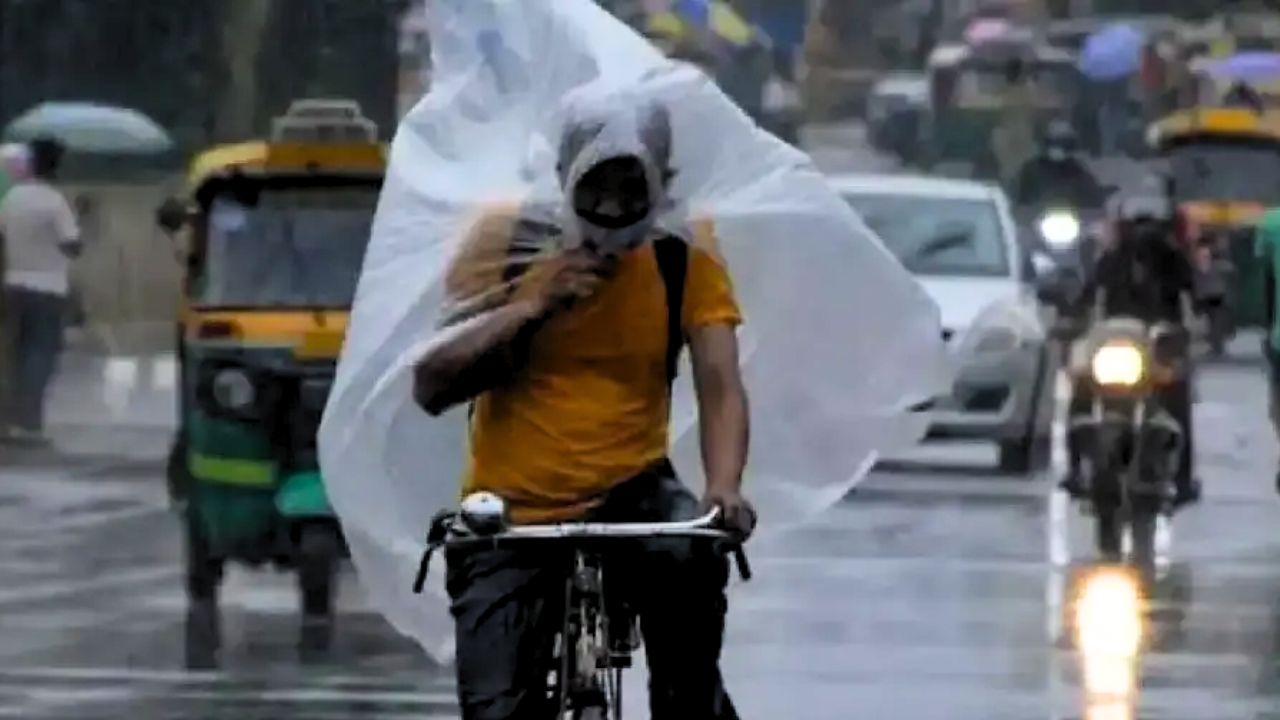 South Bengal Weather red alert in three districts and kolkata threat