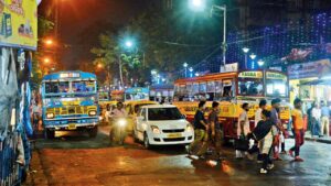 know when night bus services will be available in Kolkata