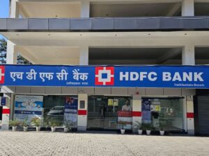 Good news for HDFC Bank customers! Interest rates on loans reduced.
