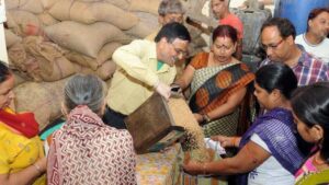 2.5 crore ration cards closed so far! Which customers will have to surrender?