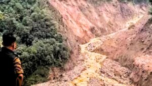 Sikkim Landslide chekong cut off high alert issued for Teesta