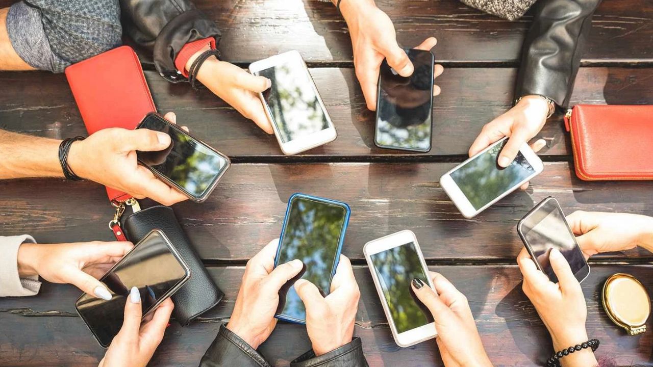 2GB-3GB smartphones priced under Rs 10,000 are making a comeback.