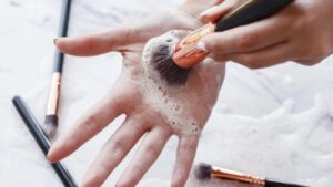 Beauty Tips follow these tips to avoid acne while wearing makeup during Puja