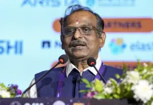 Authorities outright dismiss speculation regarding the privatization of ISRO.