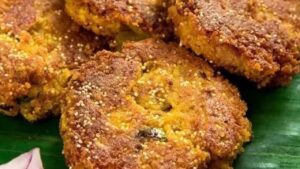 Recipe make a tangy poppy seed fritter curry in short time