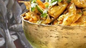Recipe Chuno Macher Chorchor with just a few ingredients