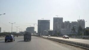 Kolkata Bypass is changing now, a touch of yellow and black
