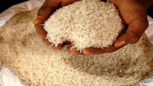 Anganwadi rice found in open market 3 arrested