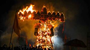 30 Feet Cockroach will be burnt during Dussehra Ravana Dahan