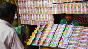 Know how much you will get if you win 1 crore in lottery