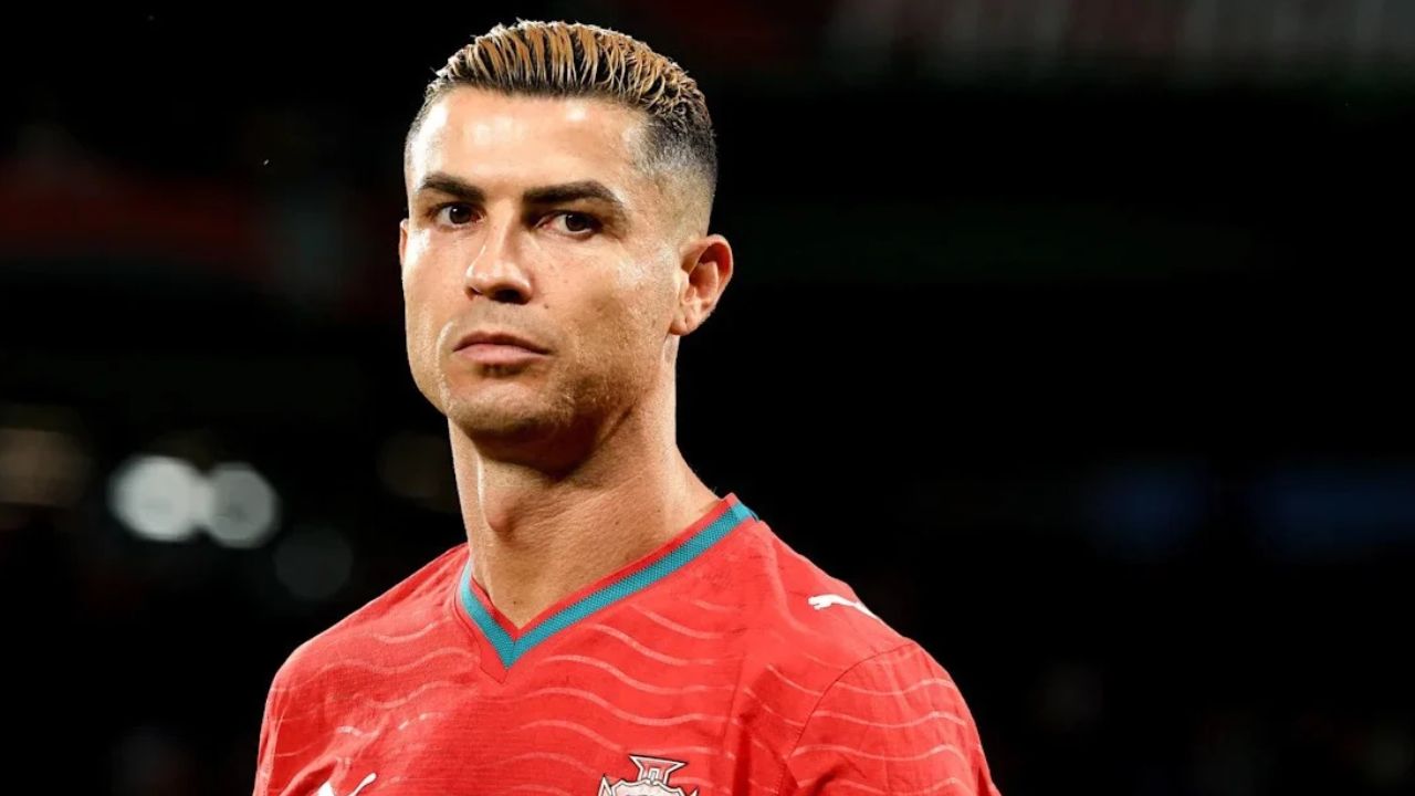 Cristiano Ronaldo leaves Portugal's training camp, what did he tell fans?