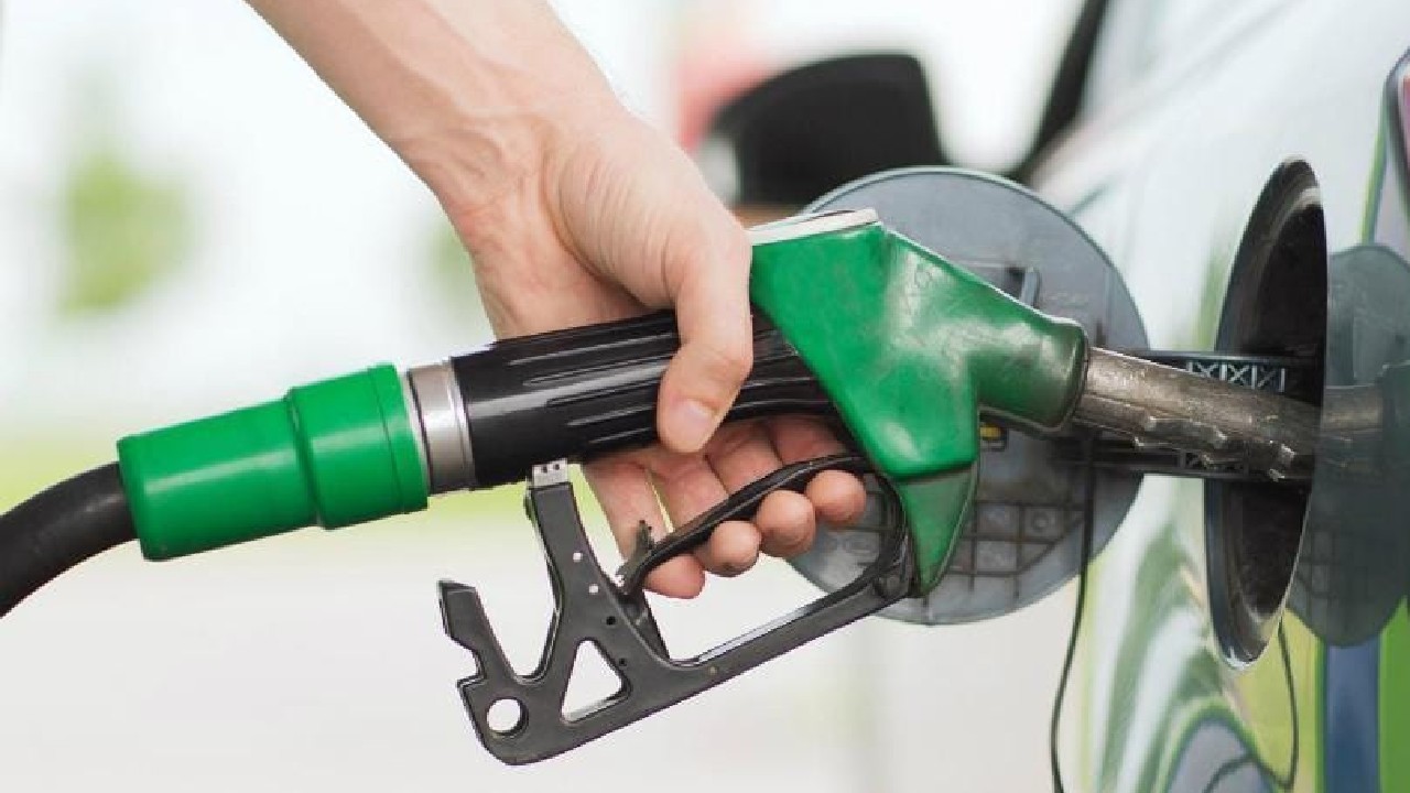 Central govt of India approves the use of vehicles running entirely on E100 fuel