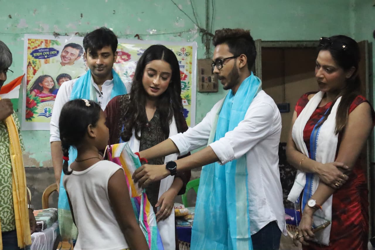 Noble initiative to spread kindness on Durga Puja 