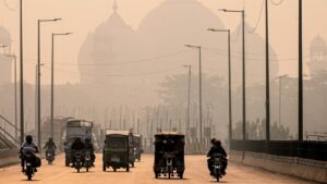 Lahore tops the list of the most polluted cities in the world!