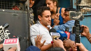 Actor Imran Khan decides to approach the court following the issuance of a 'leave India' notice.