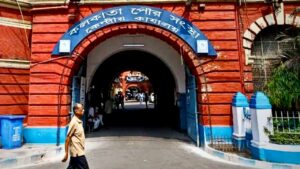 Kolkata Municipal Corporation ordered to remove all puja advertisement by Wednesday