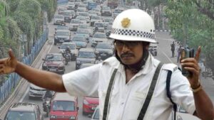 Kolkata traffic control by Kolkata Police ahead of Durga Puja