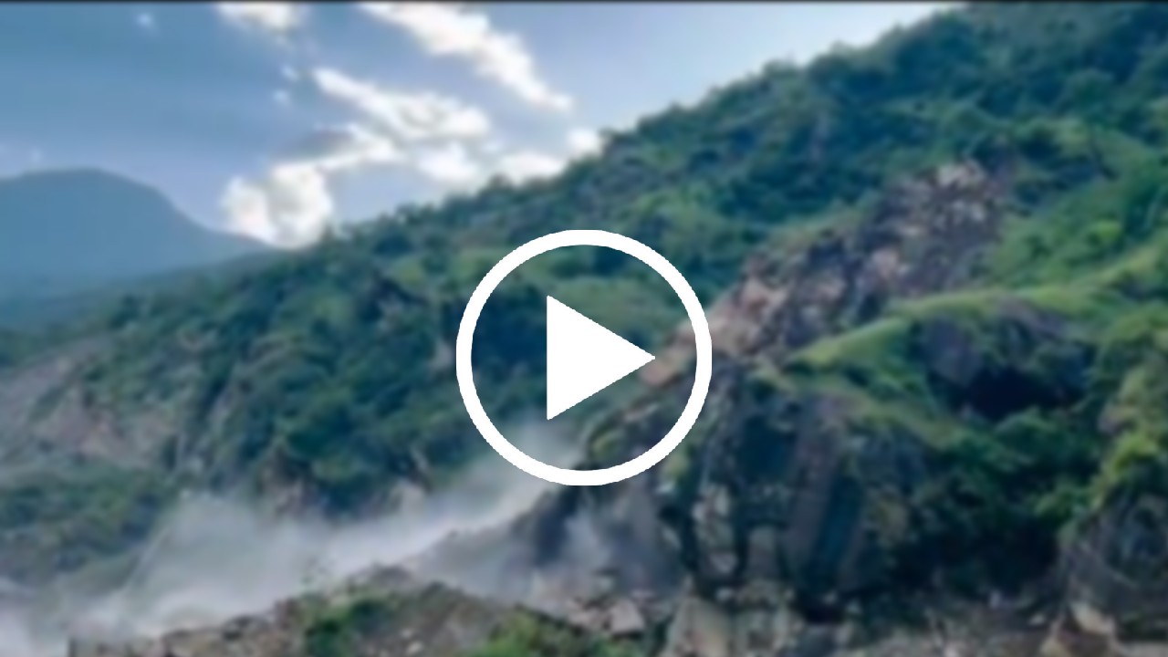Massive landslide in a mountain of Uttarakhand; video surfaces.