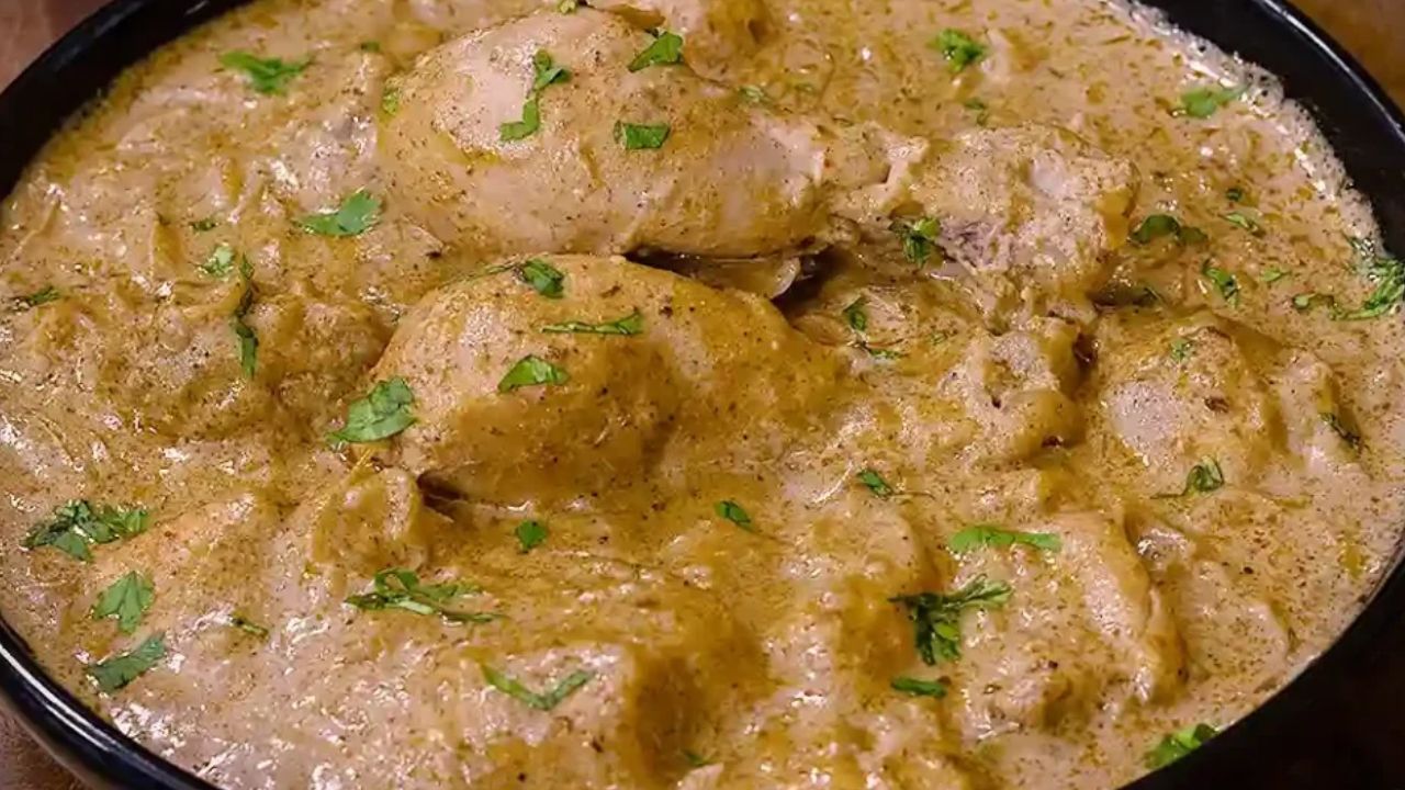 Recipe make delicious Chicken Maharani using just a few ingredients