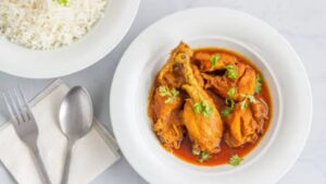 Recipe oil-free chicken curry with just a few ingredients