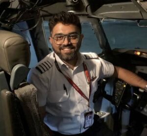 How is Captain Smit Machchhar, the Indian pilot injured on the FlyDubai flight, doing now?