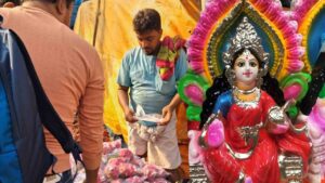 Market Price middle class under pressure from ahead of Lakshmi Puja