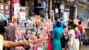 Market Price middle class under pressure from ahead of Lakshmi Puja