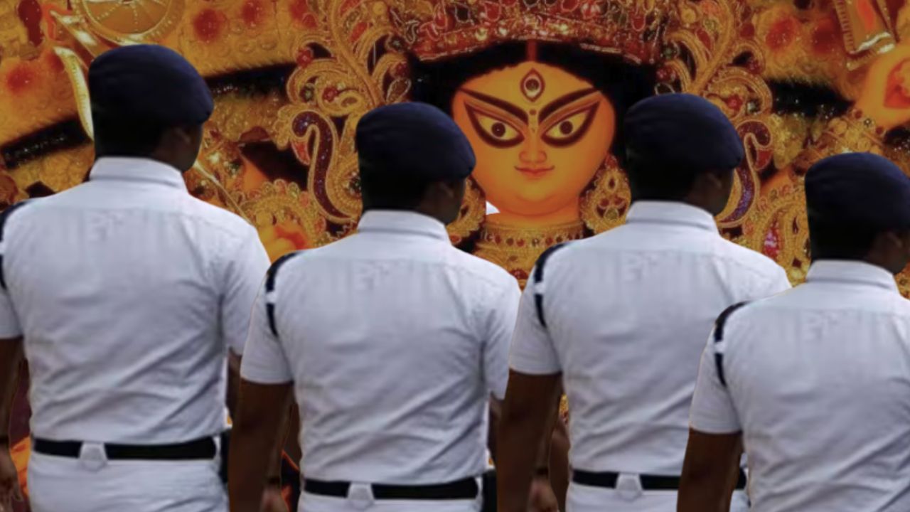 Kolkata Police maintains strict security surveillance during Puja