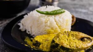 Recipe make Barishali Ilish with just a few ingredient
