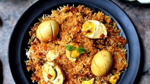 Recipe make Egg Biryani with just a few ingredients