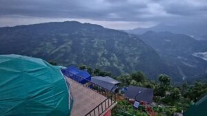 Kalimpong visit this village to keep company with Kanchenjunga